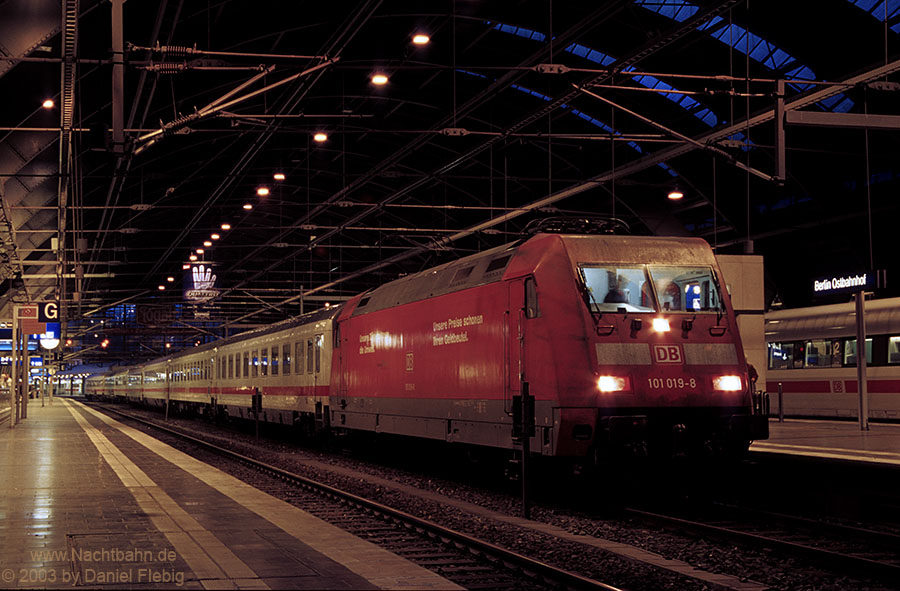 101 019 in Berlin Ostbahnhof