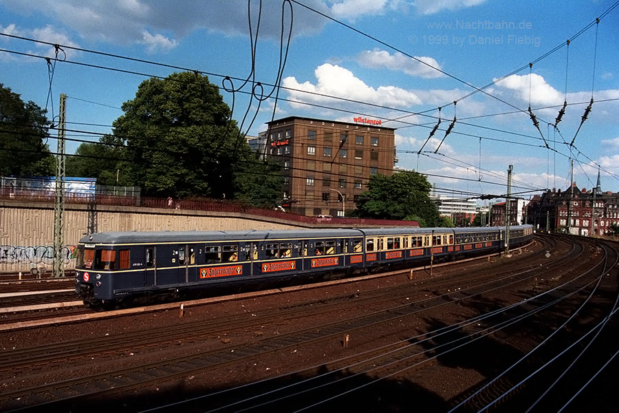 470 126 vor Hamburg Hbf