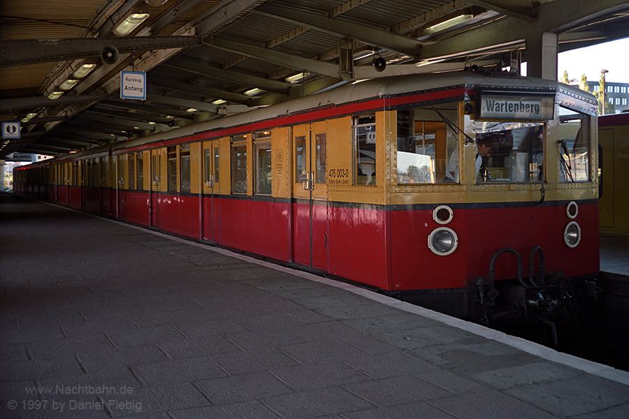 475 003 in Warschauer Straße