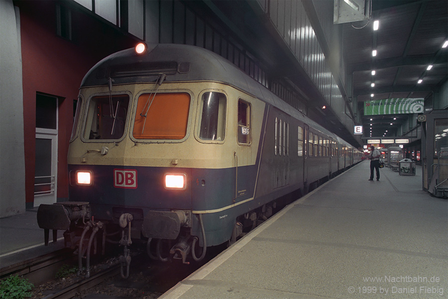 BDnrzf in Stuttgart Hbf