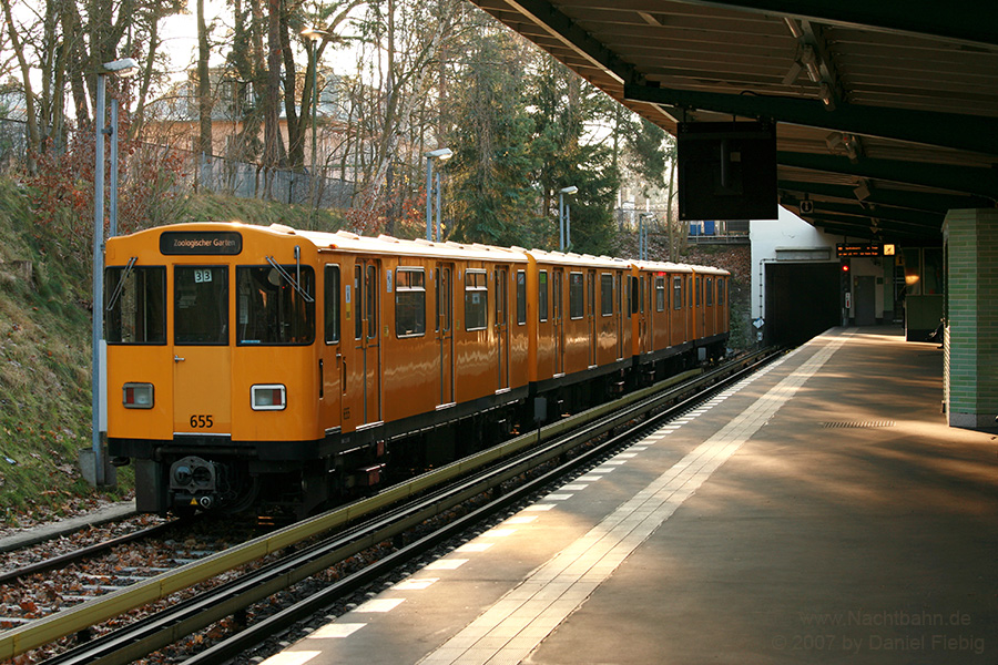 Wagen 655 im U-Bhf. Krumme Lanke