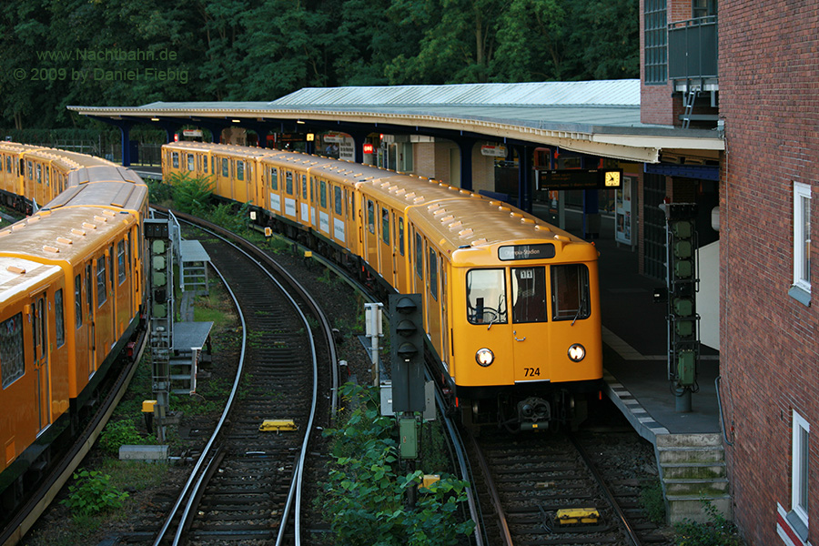 Wagen 724 im U-Bhf.Olympia-Stadion