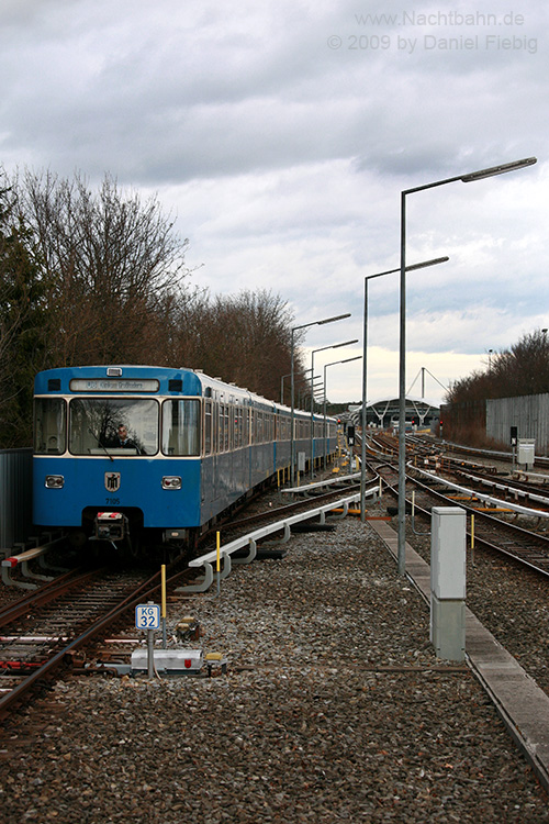 Wagen 105 am U-Bhf. Kieferngarten