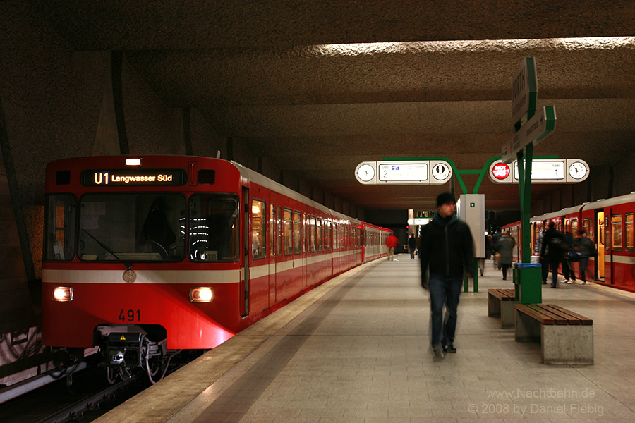 Wagen 491 im U-Bhf. Fürth Hauptbahnhof
