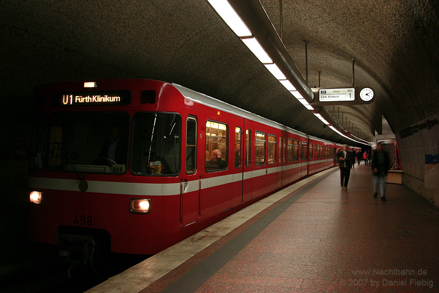 Wagen 498 im U-Bhf. Lorenzkirche